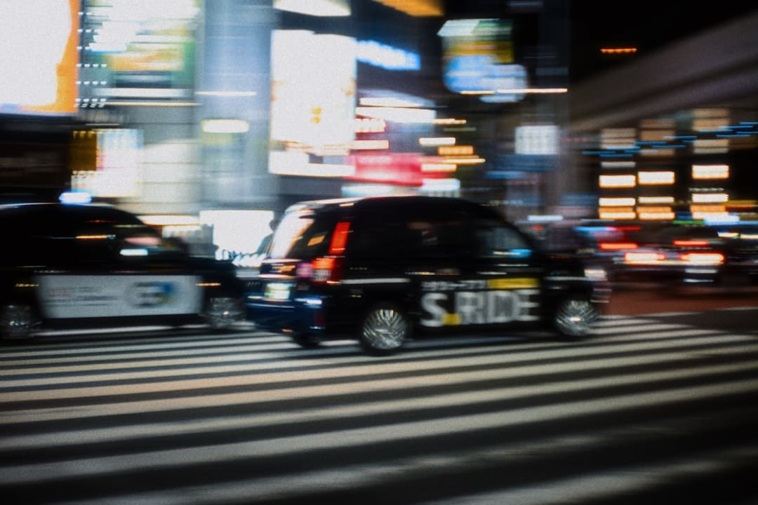 博主登报向杨逾越致歉 因发布六条歹意诽谤博文